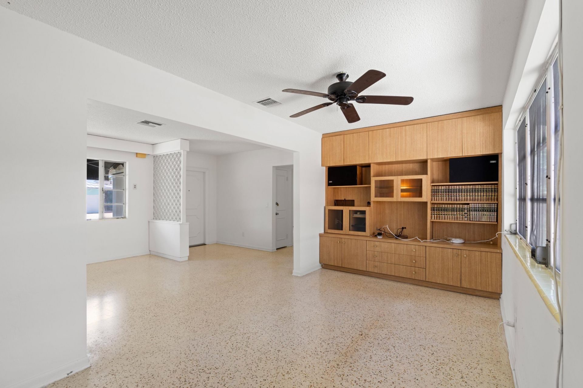1725 N Lakeside Drive, Lake Worth Beach, FL 33460 Photo