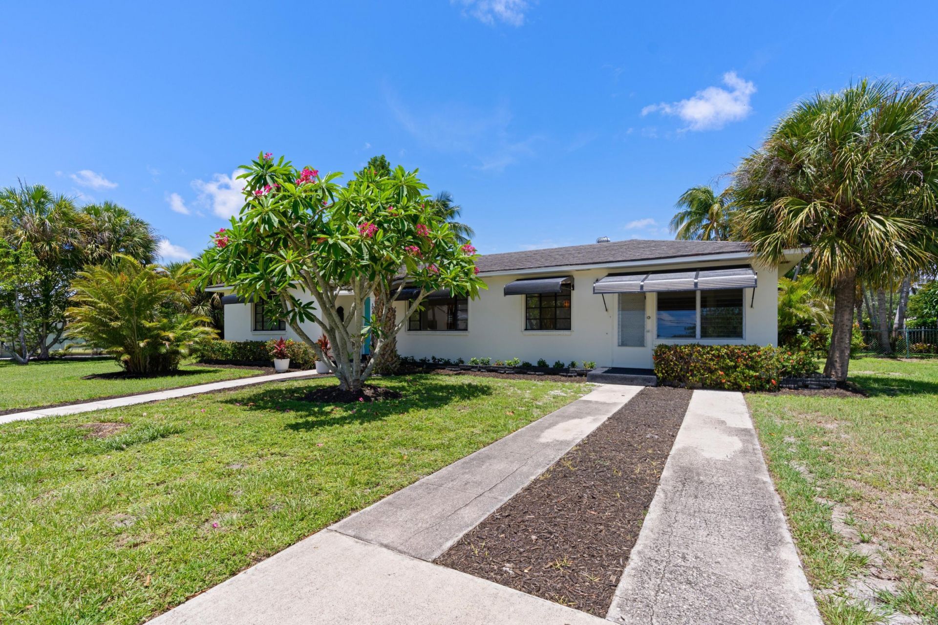 1725 N Lakeside Drive, Lake Worth Beach, FL 33460 Photo