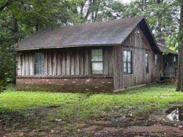 328 N Bond St., West Memphis, AR 72301