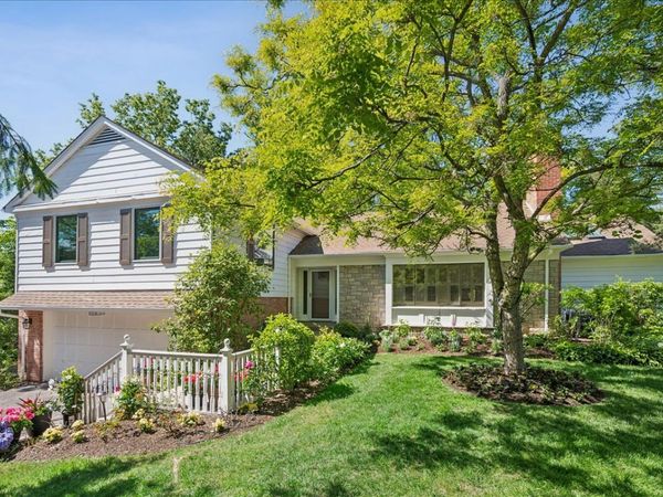 541 Dundee Road , Glencoe, IL 60022