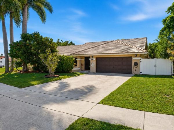 9577 Majestic Way, Boynton Beach, FL 33437