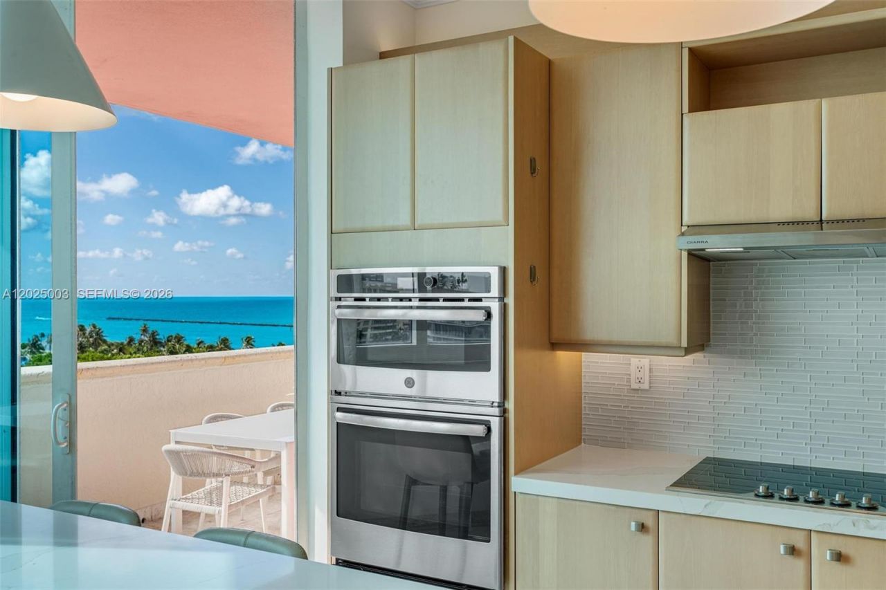 300 S Pointe Dr, Unit 1001, Miami Beach, FL 33139 Photo