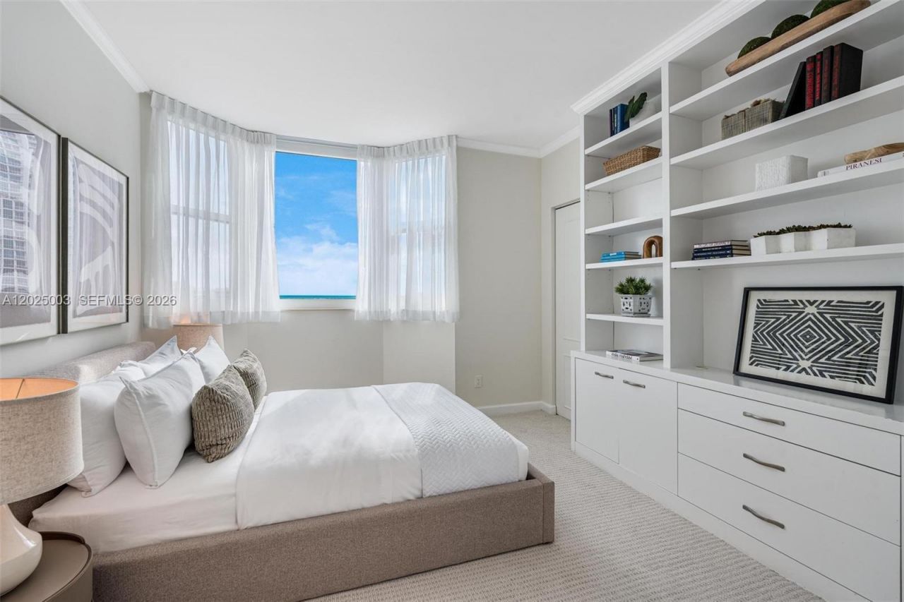 300 S Pointe Dr, Unit 1001, Miami Beach, FL 33139 Photo
