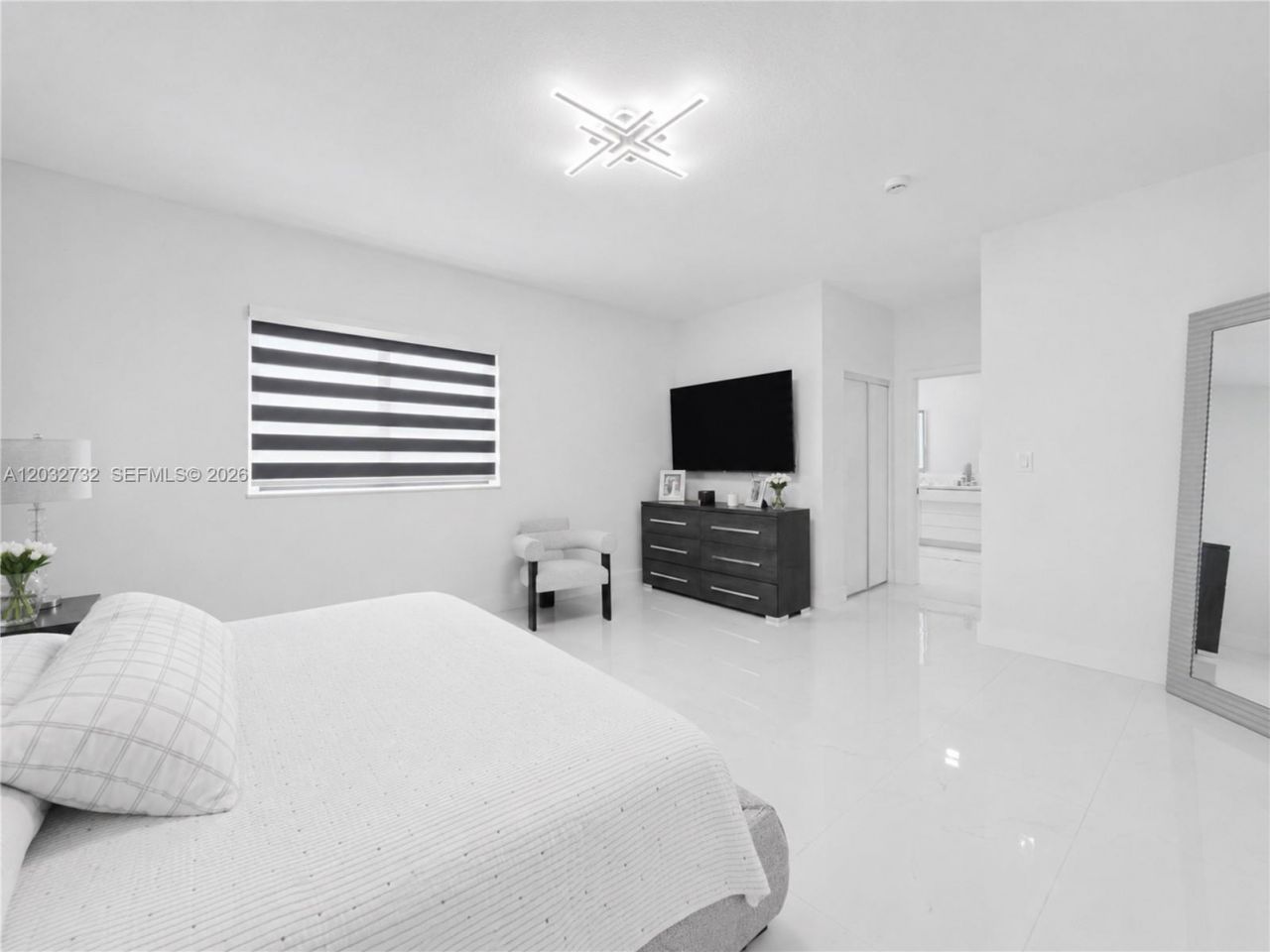 15490 SW 18th Ln , Miami, FL 33185 Photo