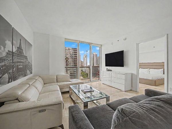 485 Brickell Ave , Unit 2209, Miami, FL 33131