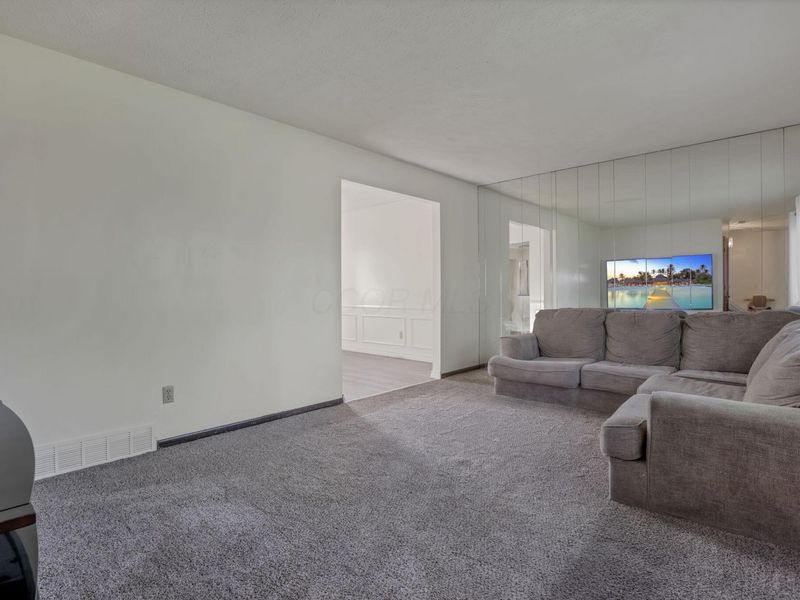 6467 Sharon Woods Boulevard, Columbus, OH 43229 Photo 8