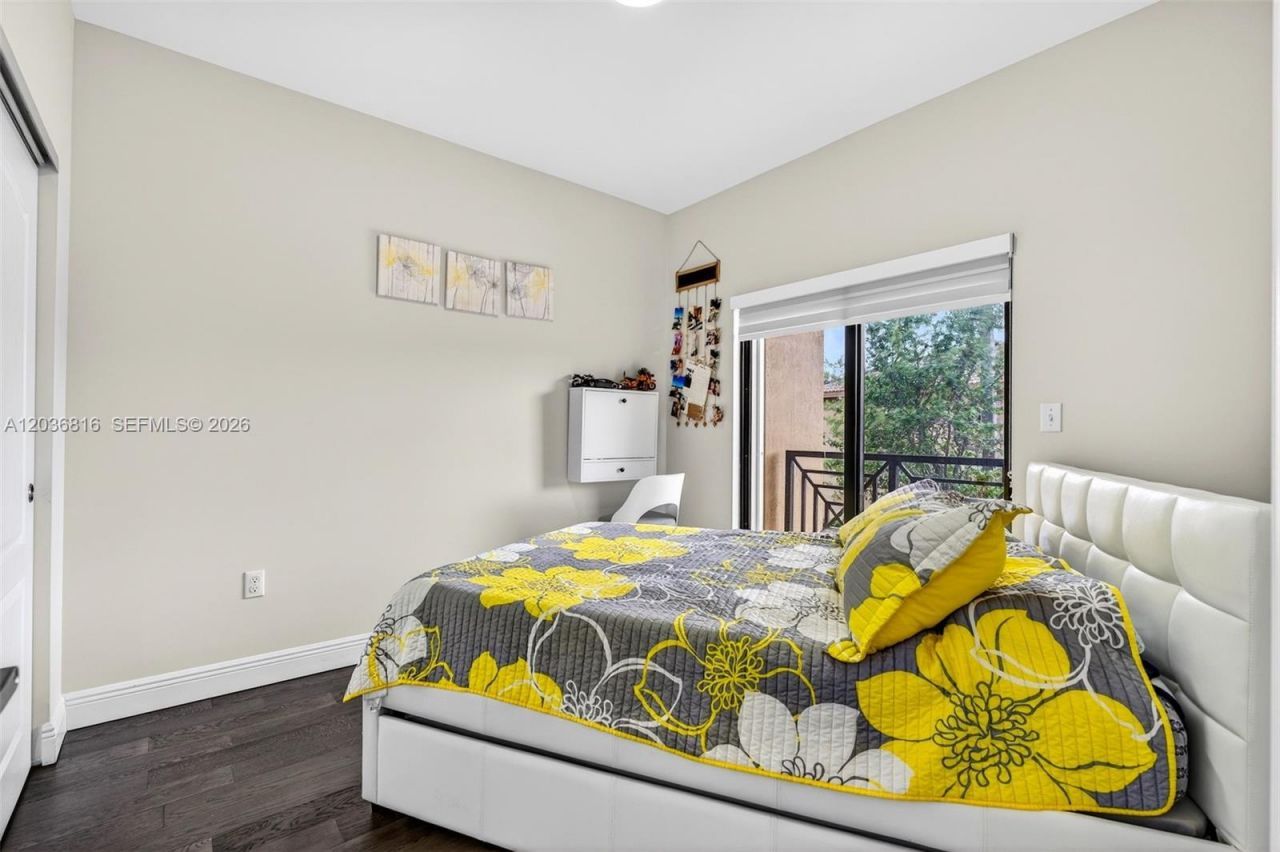 11115 W Okeechobee Rd , Unit 123, Hialeah Gardens, FL 33018 Photo