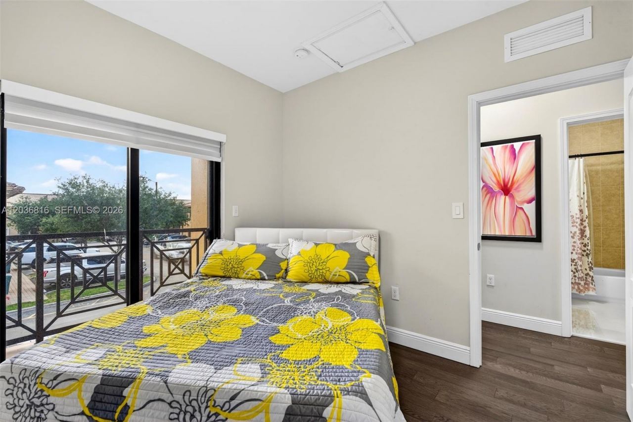 11115 W Okeechobee Rd , Unit 123, Hialeah Gardens, FL 33018 Photo