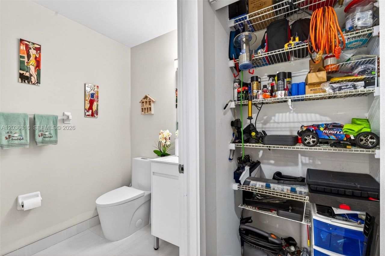 11115 W Okeechobee Rd , Unit 123, Hialeah Gardens, FL 33018 Photo