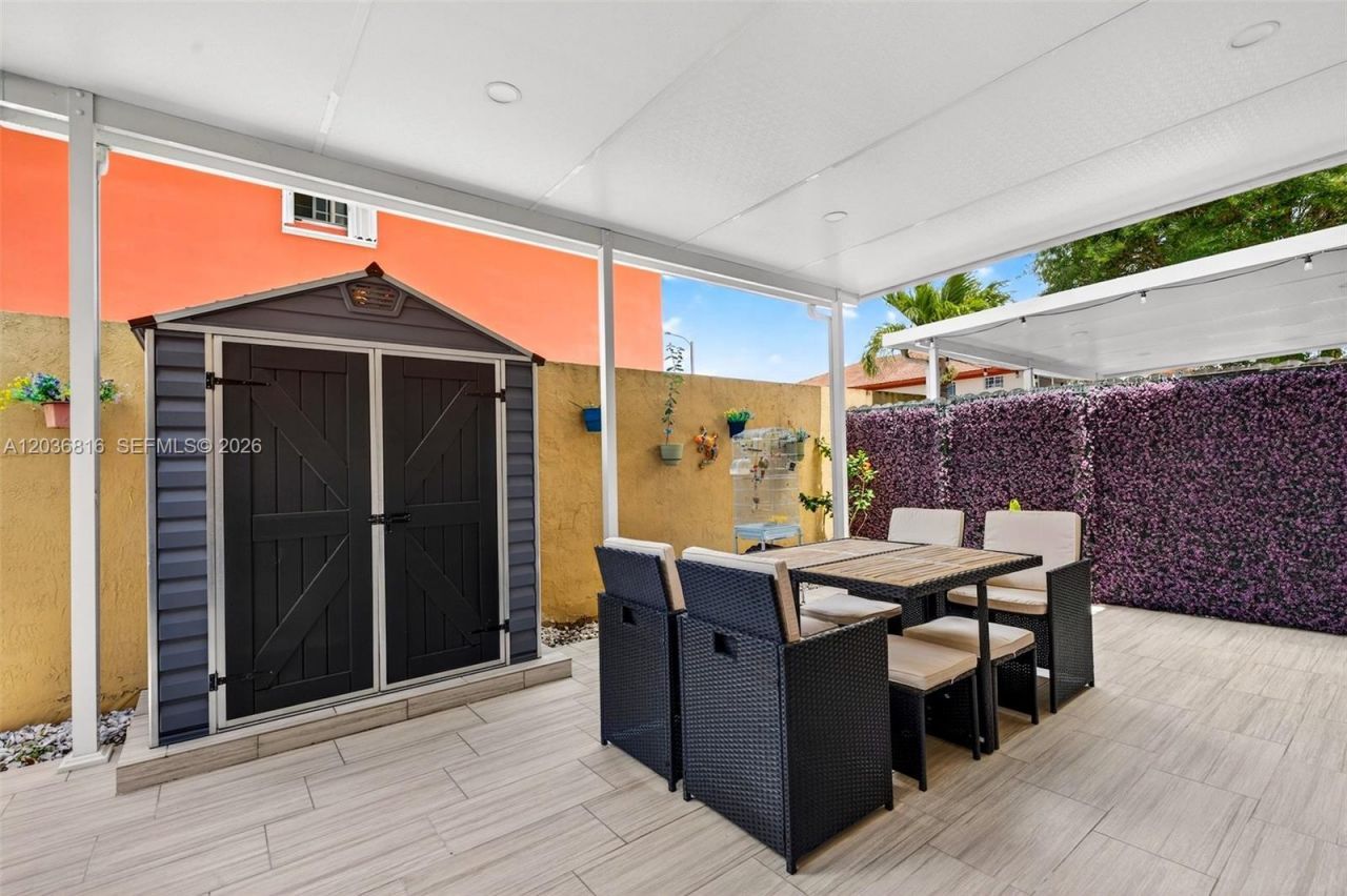 11115 W Okeechobee Rd , Unit 123, Hialeah Gardens, FL 33018 Photo