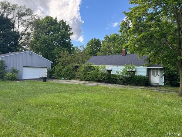 2609 Bertha Avenue , Flint Twp, MI 48504