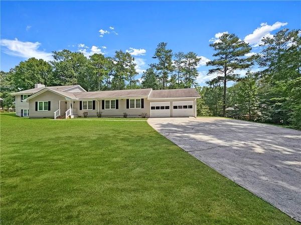 5949 James Road , Austell, GA 30168