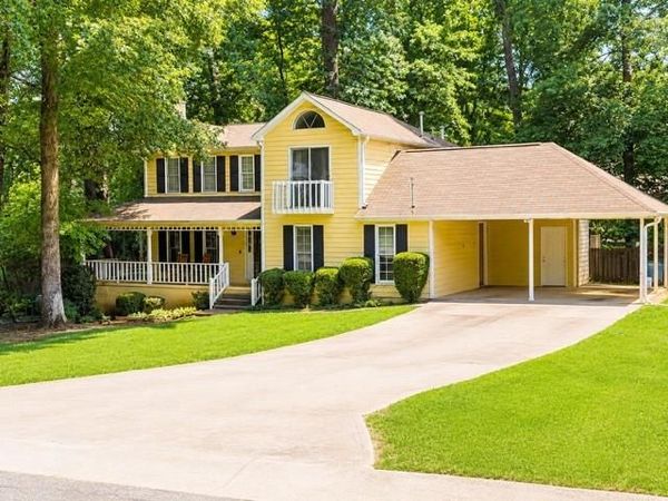 392 Princeton Way , Lawrenceville, GA 30044