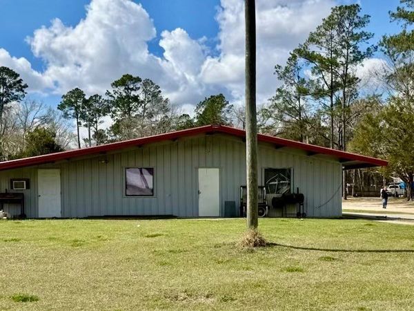 812 Grays Landing Road, Uvalda, GA 30474