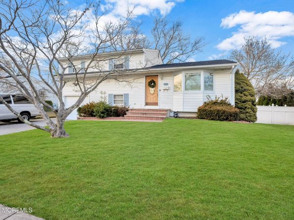 1121 Darlene Avenue, Ocean Twp, NJ 07712