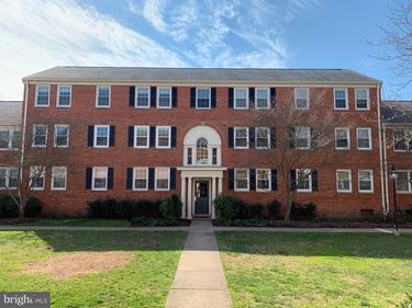 6508 BOULEVARD VIEW, Unit A1, ALEXANDRIA, VA 22307