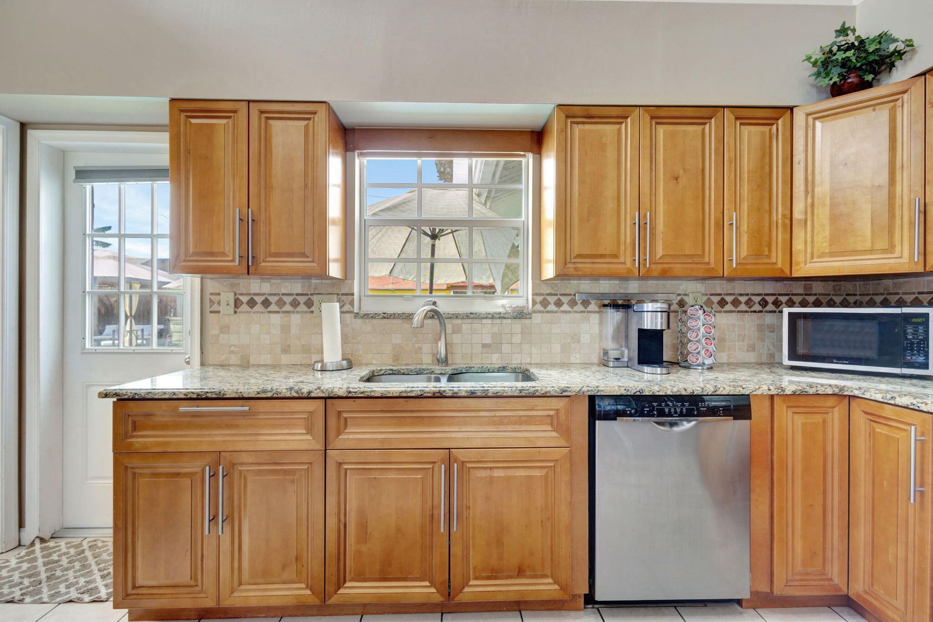 2469 Sun Up Lane, Lake Worth, FL 33462 Photo