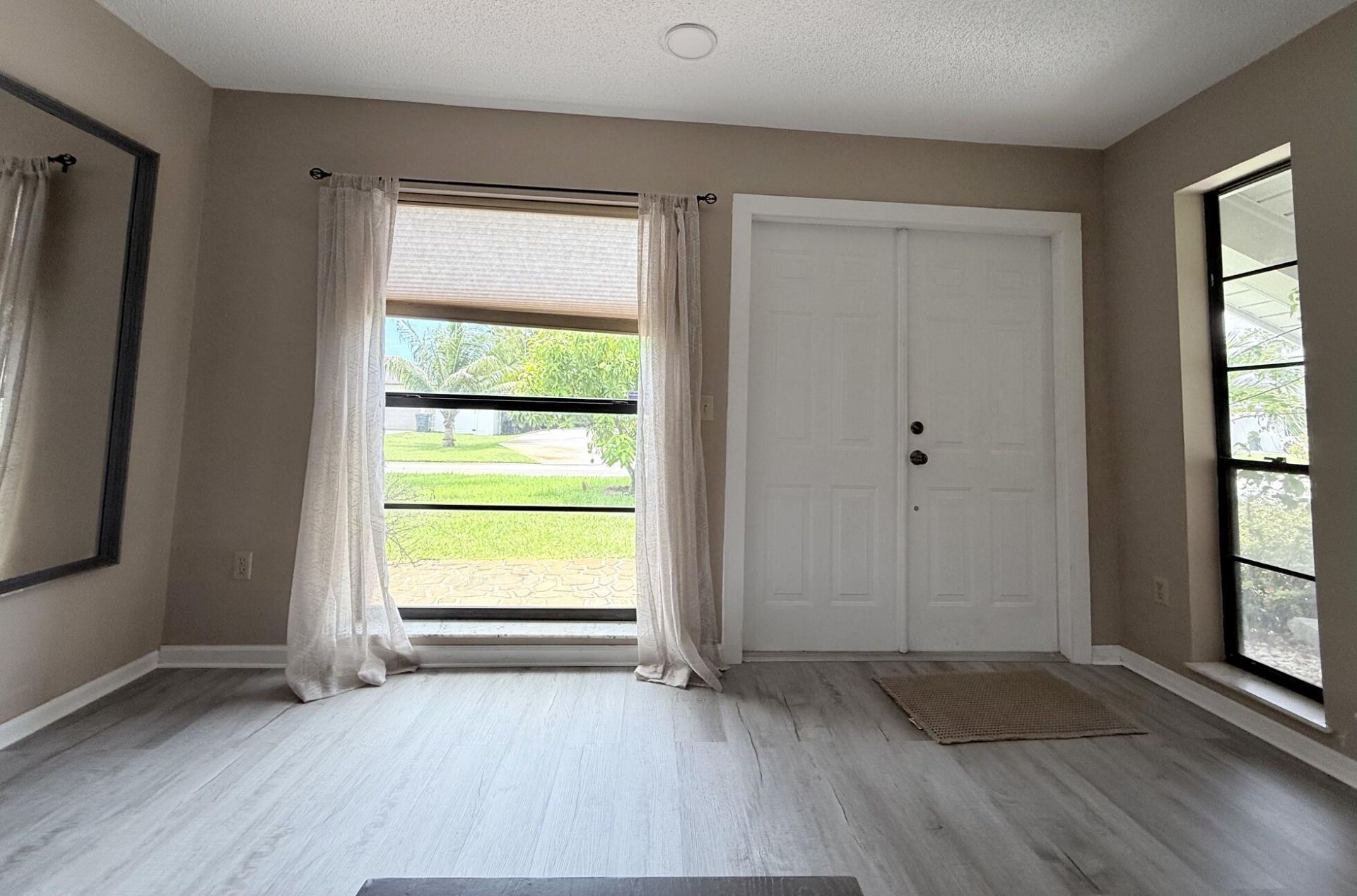 2469 Sun Up Lane, Lake Worth, FL 33462 Photo