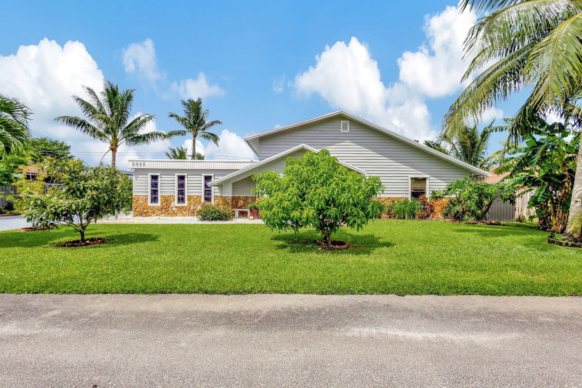 2469 Sun Up Lane, Lake Worth, FL 33462 Photo