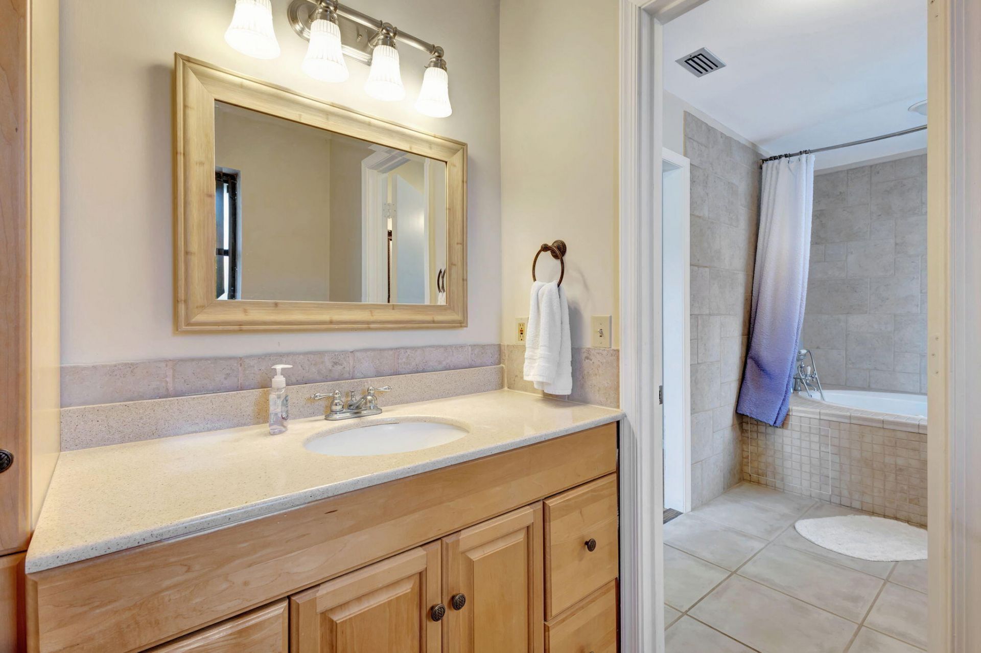 2469 Sun Up Lane, Lake Worth, FL 33462 Photo