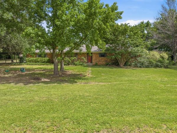 9102 E 32 Highway, Marietta, OK 73448