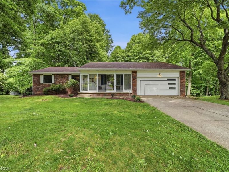 3133 Fair Oaks Drive, Norton, OH 44203 Photo 2