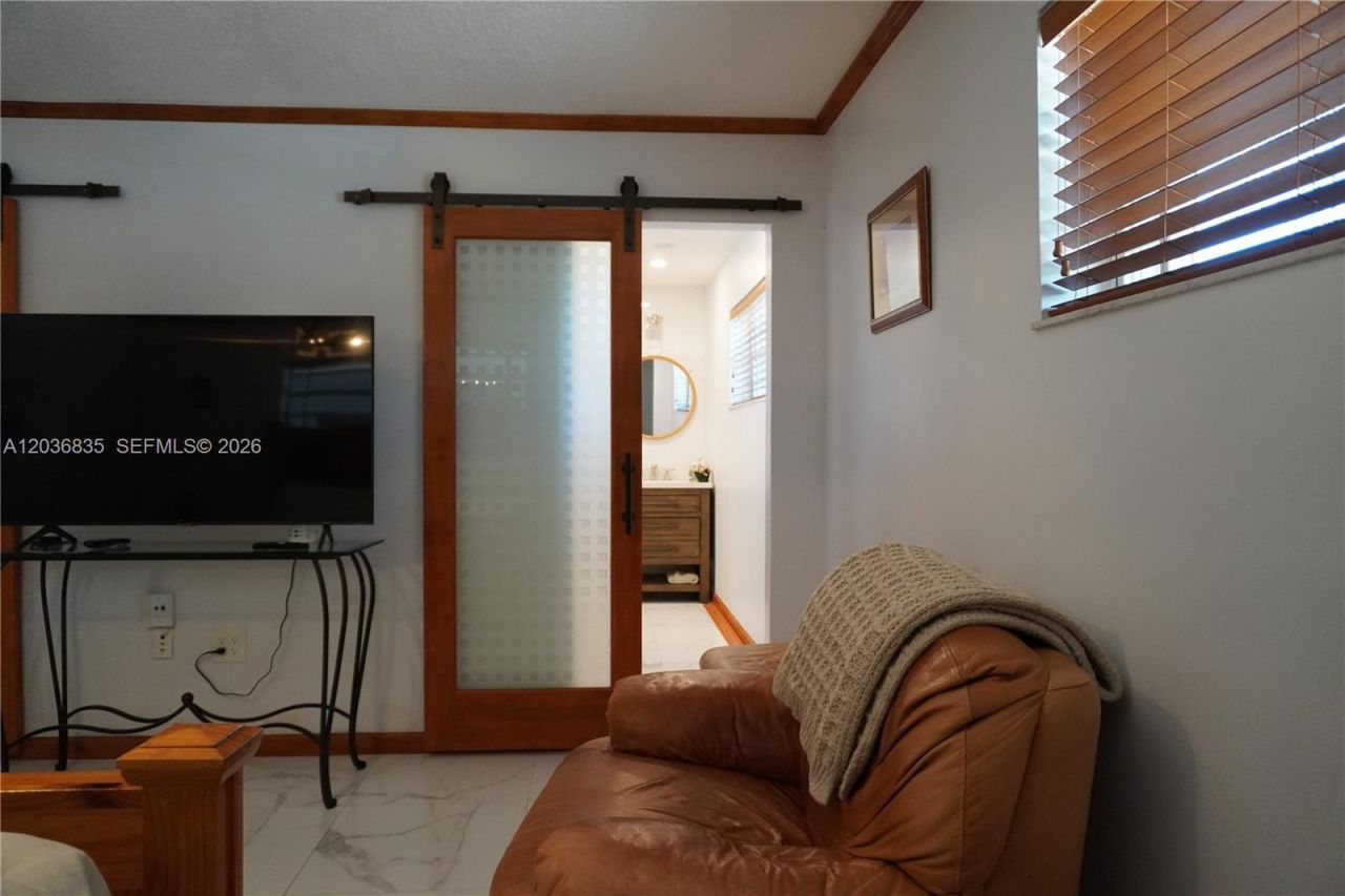 21217 SW 160 St, Miami, FL 33187 Photo