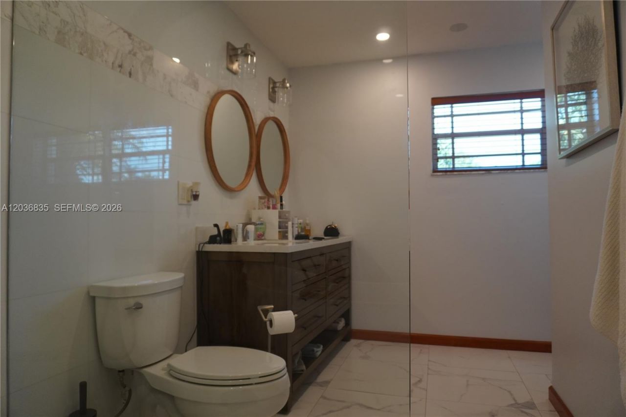 21217 SW 160 St, Miami, FL 33187 Photo
