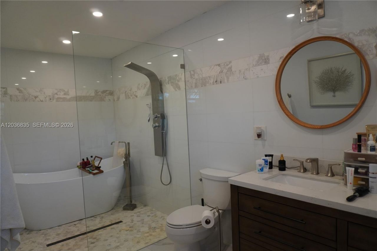 21217 SW 160 St, Miami, FL 33187 Photo
