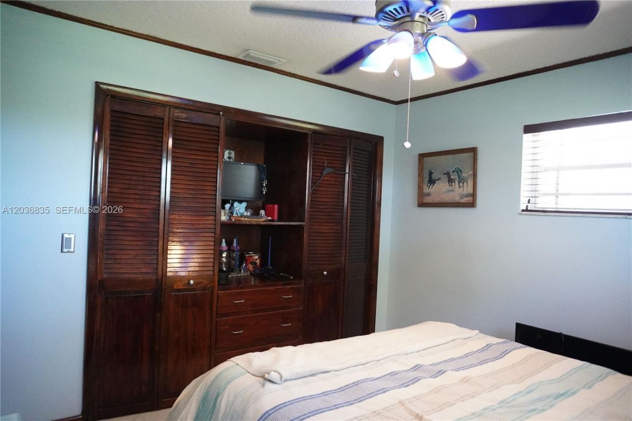 21217 SW 160 St, Miami, FL 33187 Photo