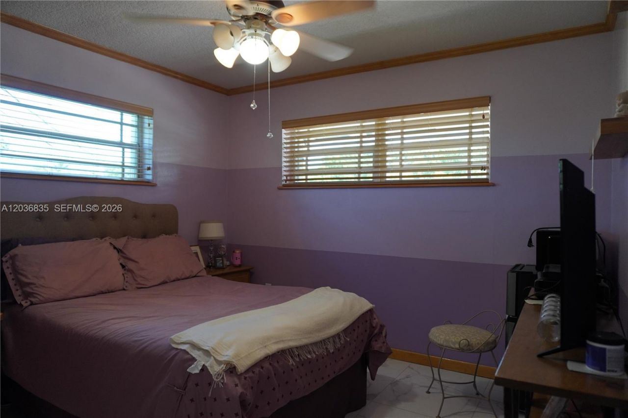21217 SW 160 St, Miami, FL 33187 Photo