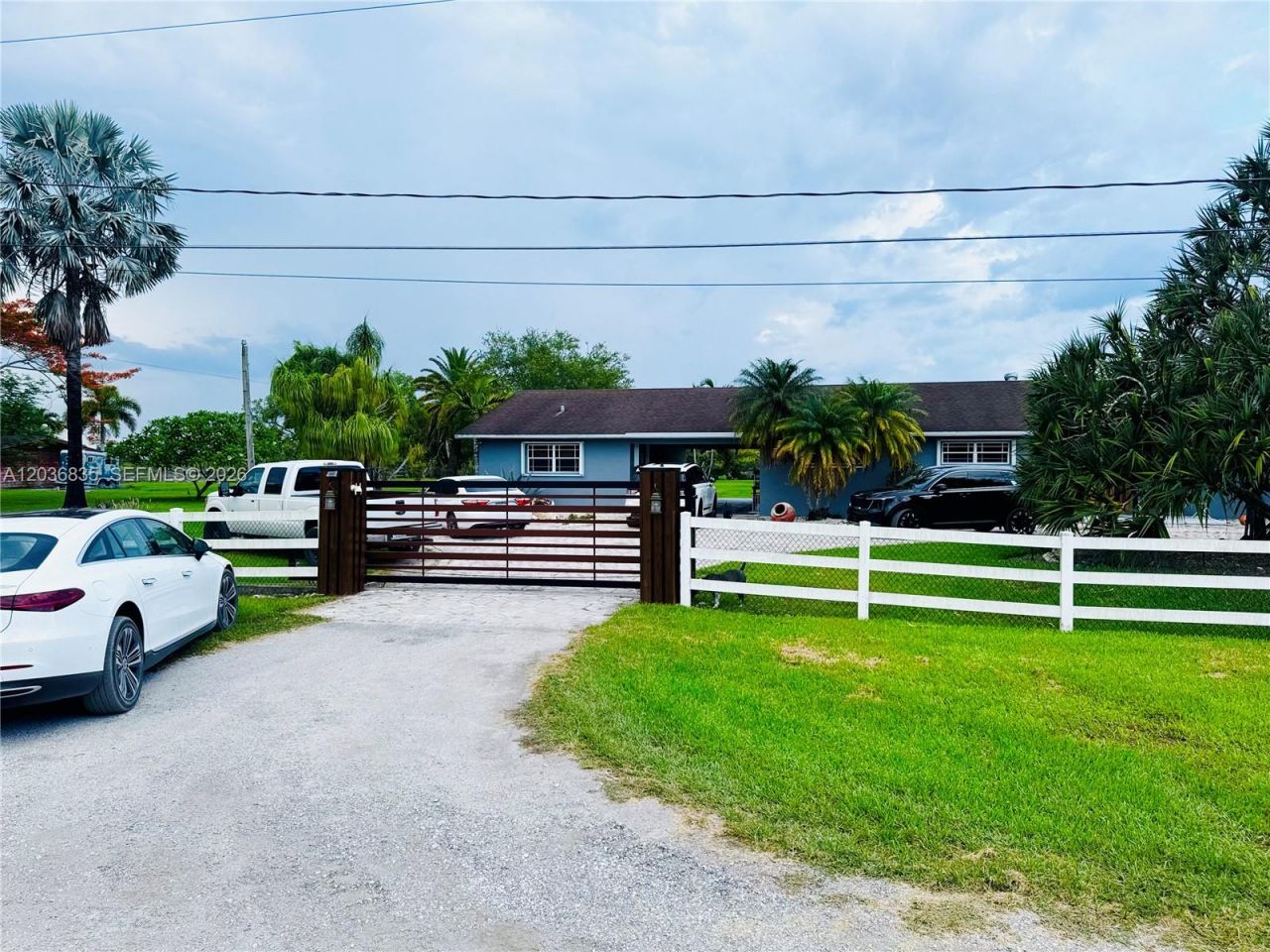 21217 SW 160 St, Miami, FL 33187 Photo