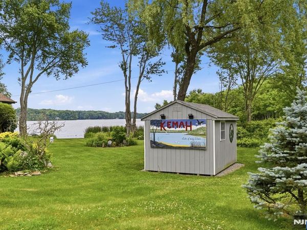 312 Lakeview Drive, NEWTON, NJ 07860