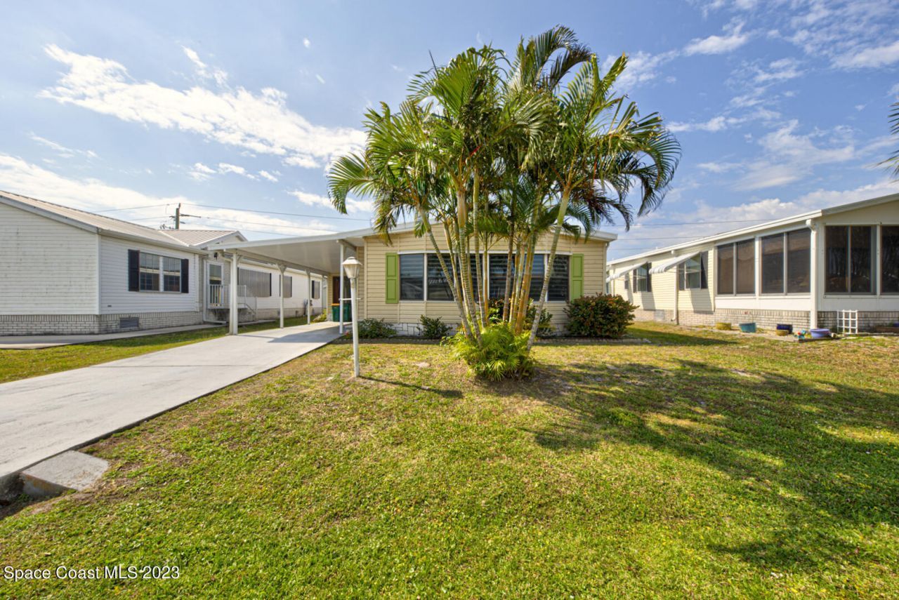 5351 Bannock Street, Micco, FL 32976 Photo
