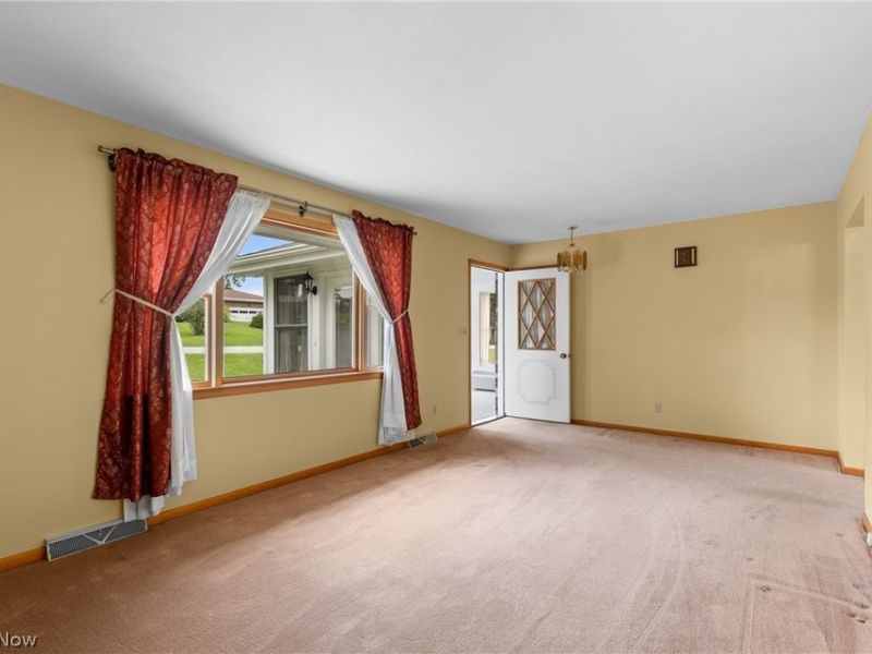 52322 Lakeview Drive, Dillonvale, OH 43917 Photo 7