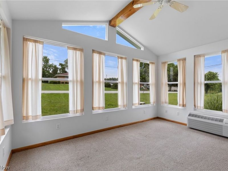 52322 Lakeview Drive, Dillonvale, OH 43917 Photo 8