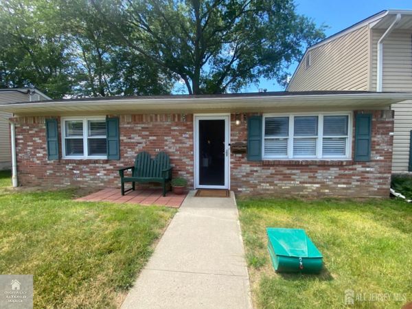 31 Haven Drive, Old Bridge, NJ 07747