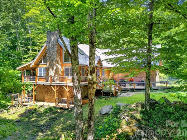 87 Ali Avenue , Bakersville, NC 28705