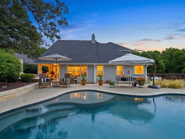 215 Pueblo Drive, Lake Kiowa, TX 76240