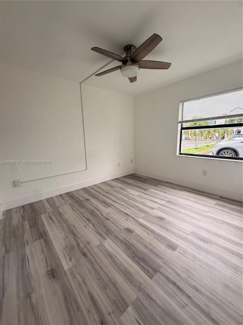 10875 NW 7th St , Unit 11-36, Miami, FL 33172 Photo