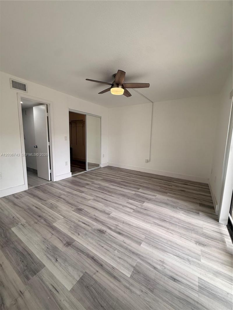 10875 NW 7th St , Unit 11-36, Miami, FL 33172 Photo