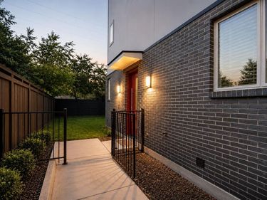 2015 California Drive, Unit 106, Dallas, TX 75204