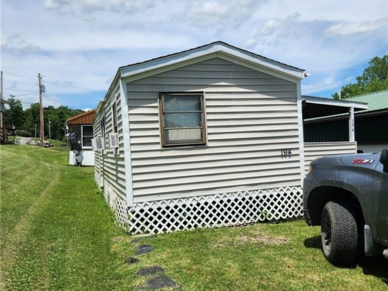 17875 Lashley Road, Unit 194, Senecaville, OH 43780 Photo 10