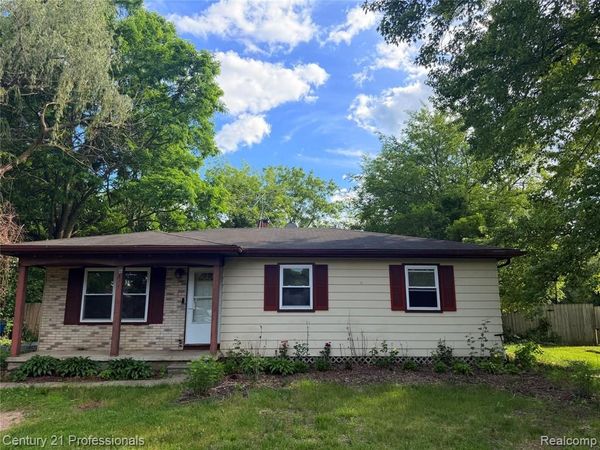 317 Crescent Avenue, Holly Twp, MI 48442