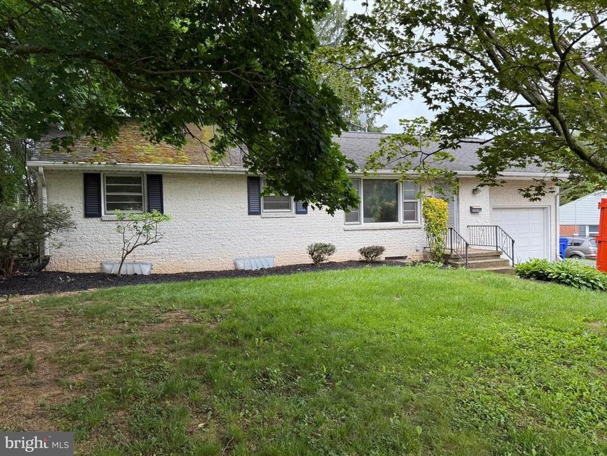 34 Woodland Drive , York, PA 17407 Main Photo