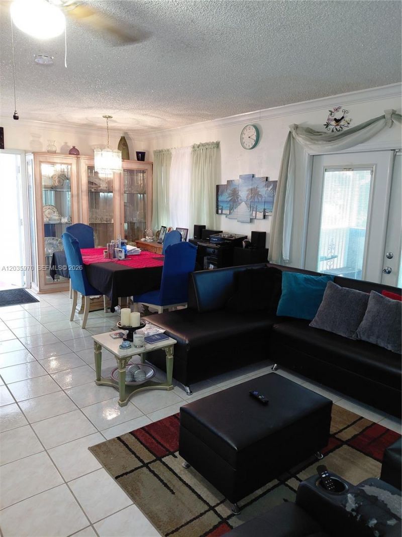 3021 NW 184th St, Miami Gardens, FL 33056 Photo