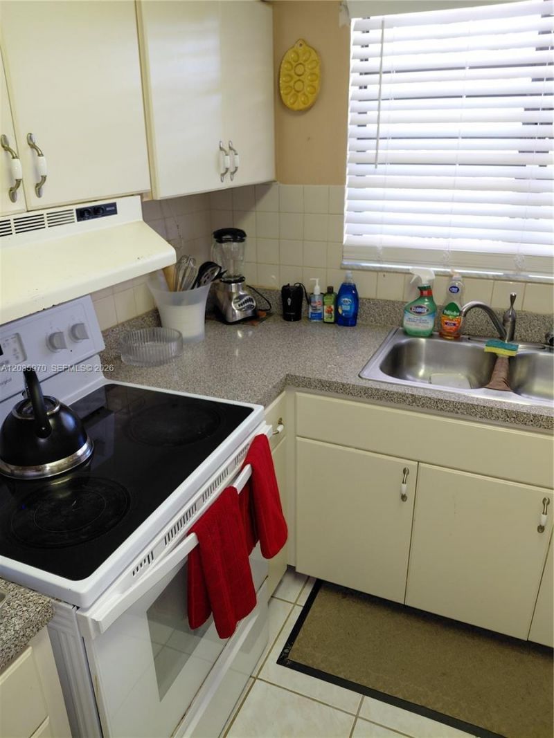 3021 NW 184th St, Miami Gardens, FL 33056 Photo