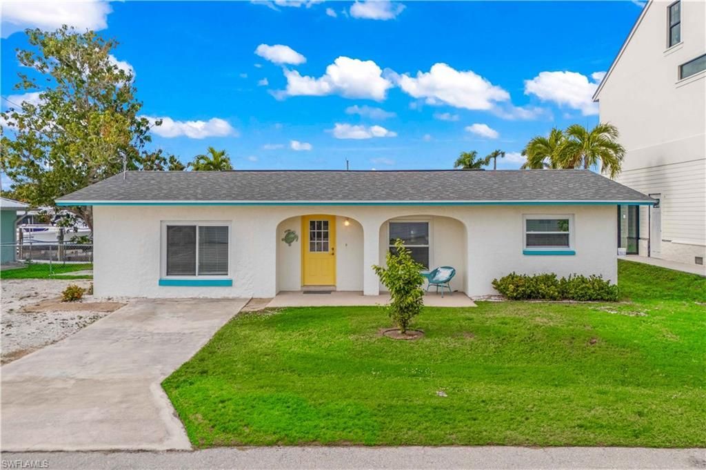 2742 Bruce St , Matlacha, FL 33993 Photo
