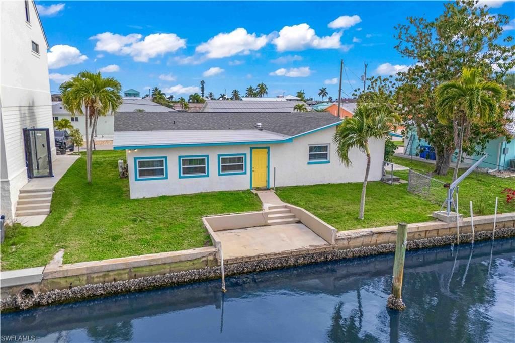 2742 Bruce St , Matlacha, FL 33993 Photo