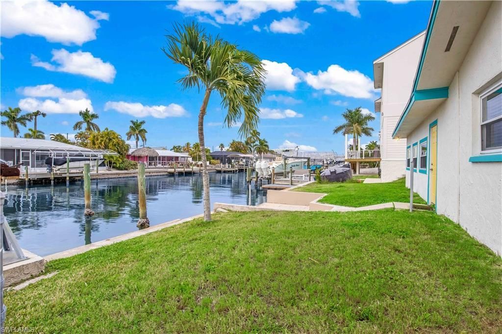 2742 Bruce St , Matlacha, FL 33993 Photo